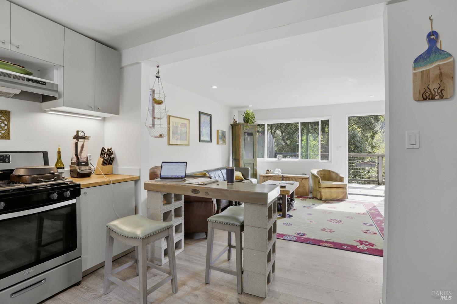 Detail Gallery Image 8 of 31 For 10 Pedrini Way, Lagunitas,  CA 94938 - 4 Beds | 2 Baths