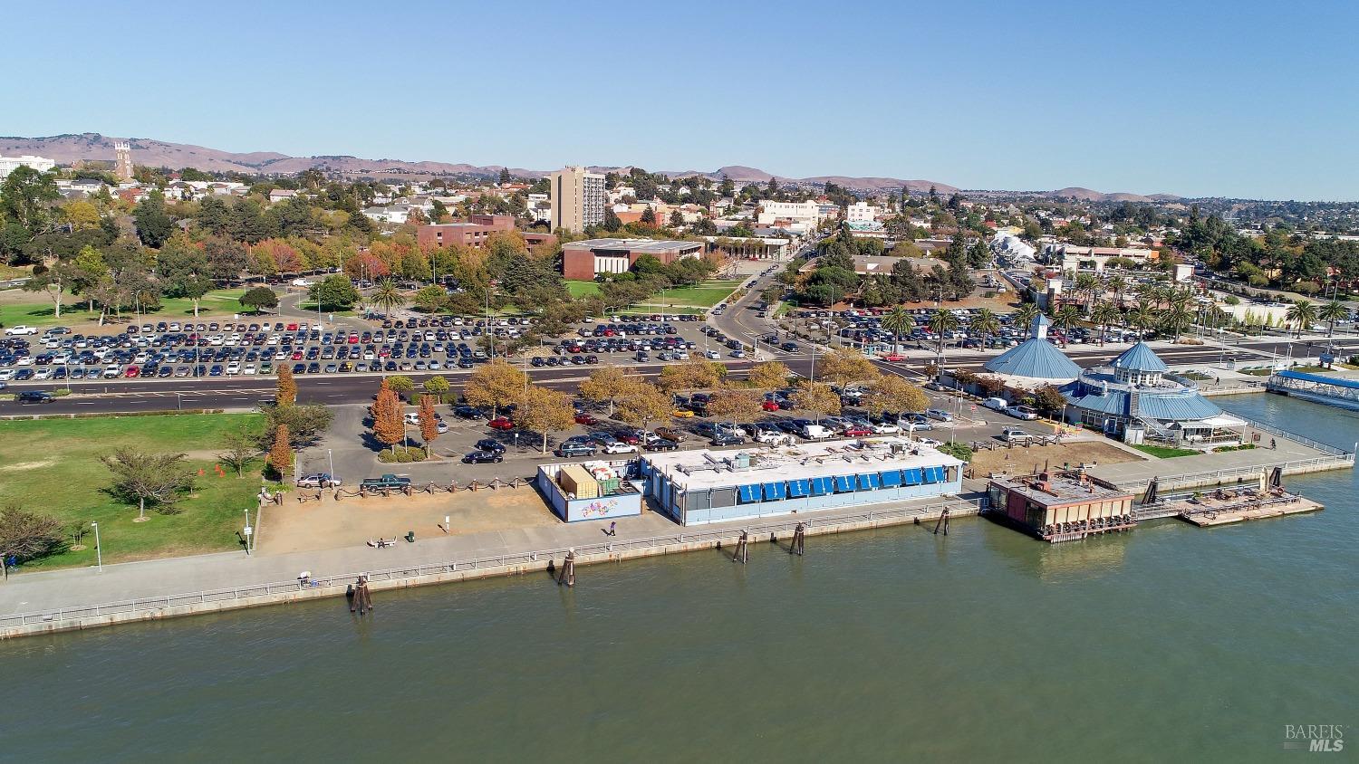 Detail Gallery Image 6 of 11 For 1821 Marin St, Vallejo,  CA 94590 - – Beds | – Baths