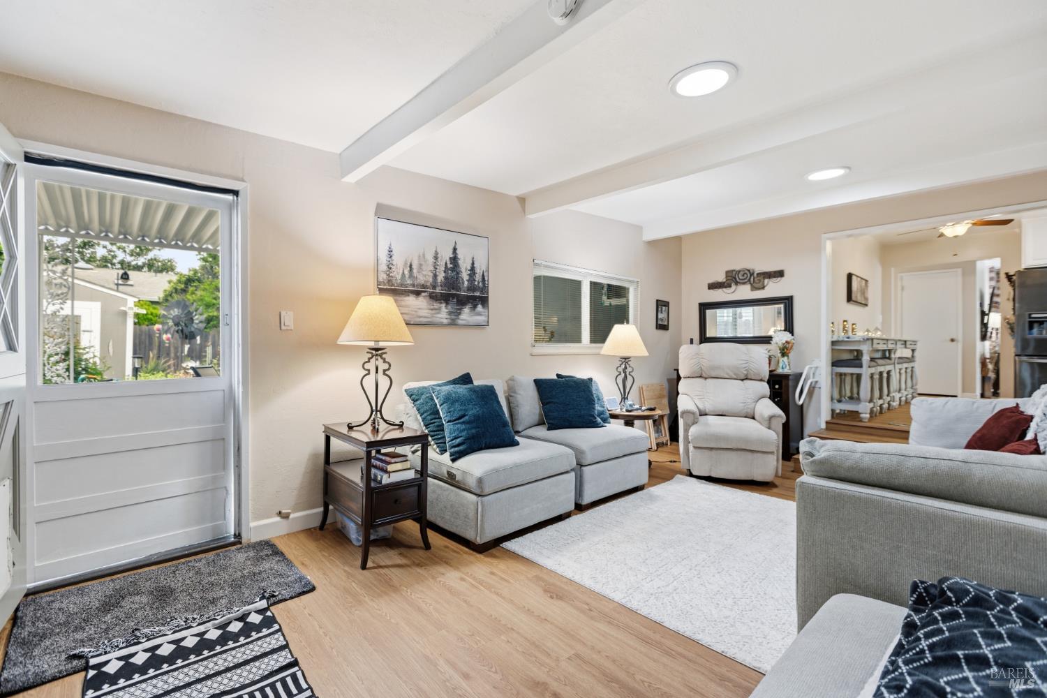 Detail Gallery Image 13 of 29 For 1260 Sierra Ave, Napa,  CA 94558 - 3 Beds | 2 Baths