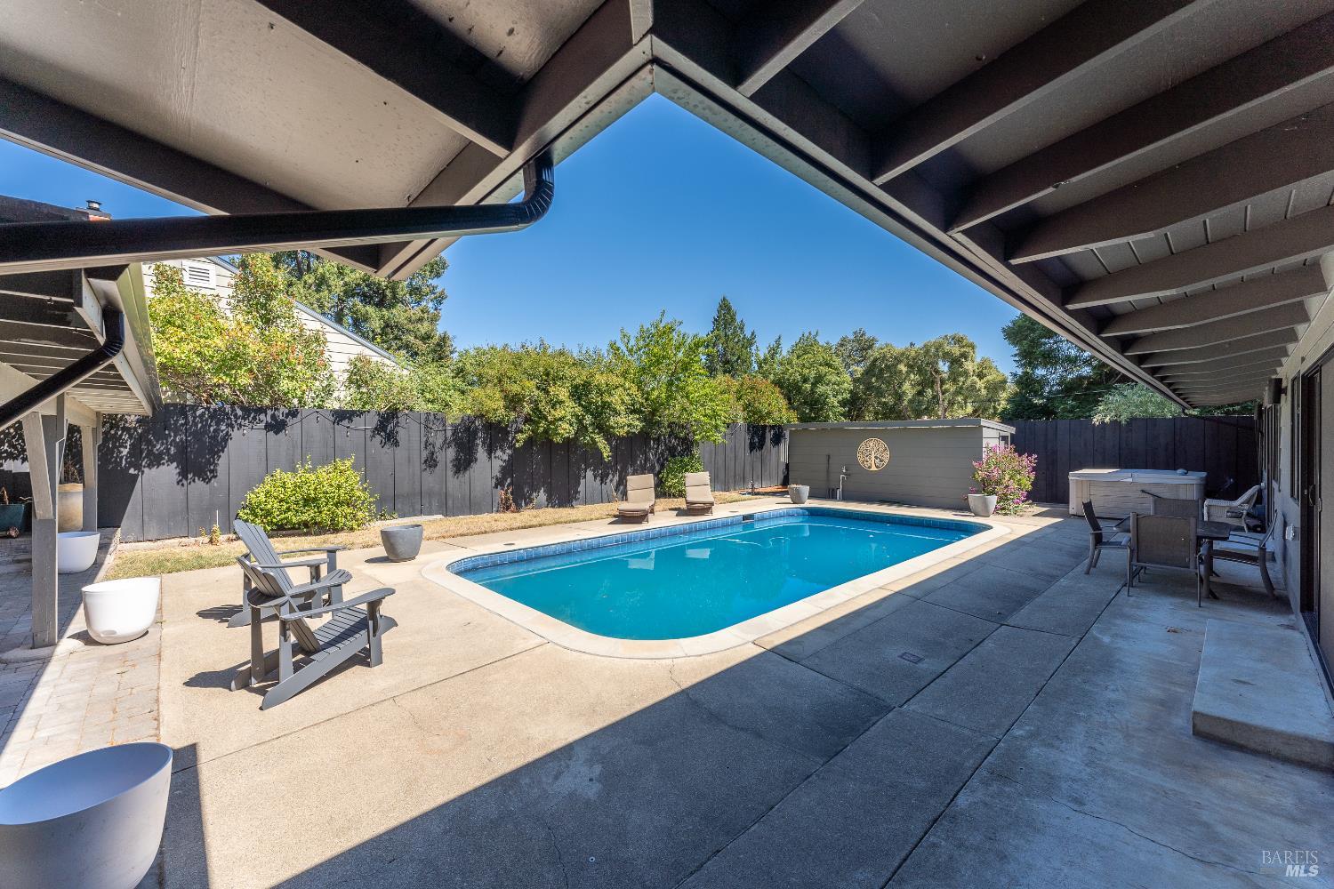 Detail Gallery Image 10 of 40 For 788 Walnut Ave, Ukiah,  CA 95482 - 3 Beds | 3/2 Baths