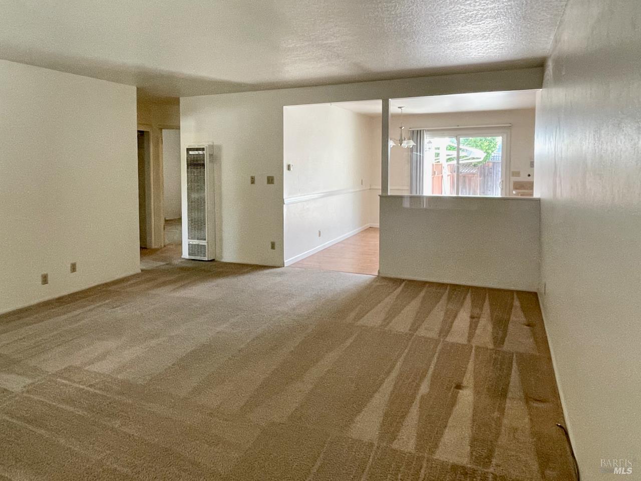 Detail Gallery Image 6 of 33 For 1690 Beaver St, Santa Rosa,  CA 95404 - – Beds | – Baths