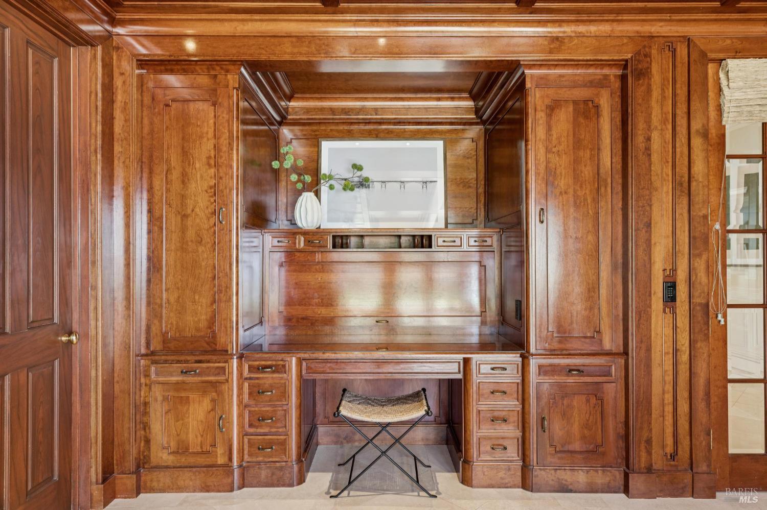 Detail Gallery Image 66 of 96 For 44 Marin Bay Park Ct, San Rafael,  CA 94901 - 5 Beds | 5/1 Baths