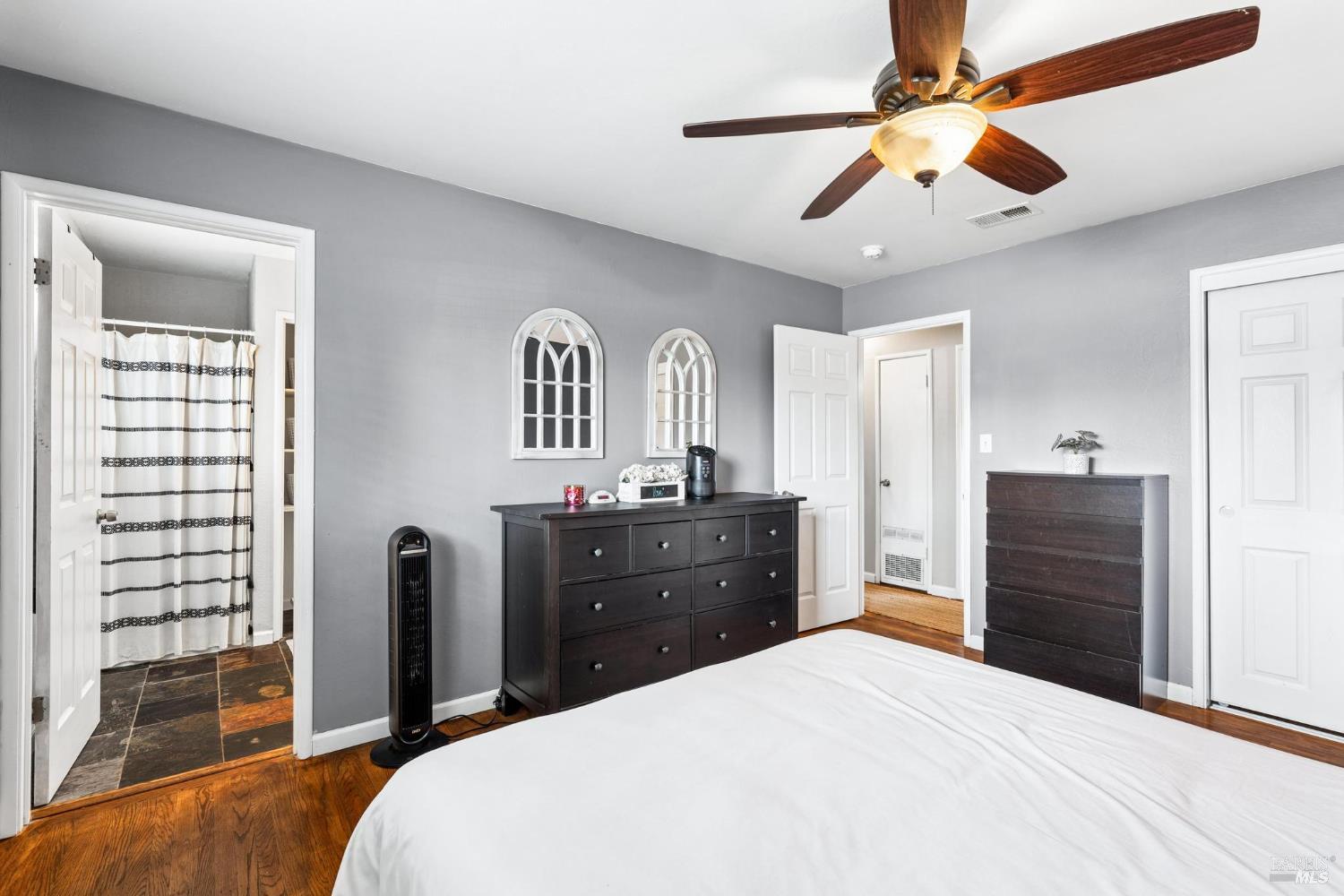 Detail Gallery Image 18 of 30 For 100 Anita Ct, Vacaville,  CA 95688 - 3 Beds | 2 Baths