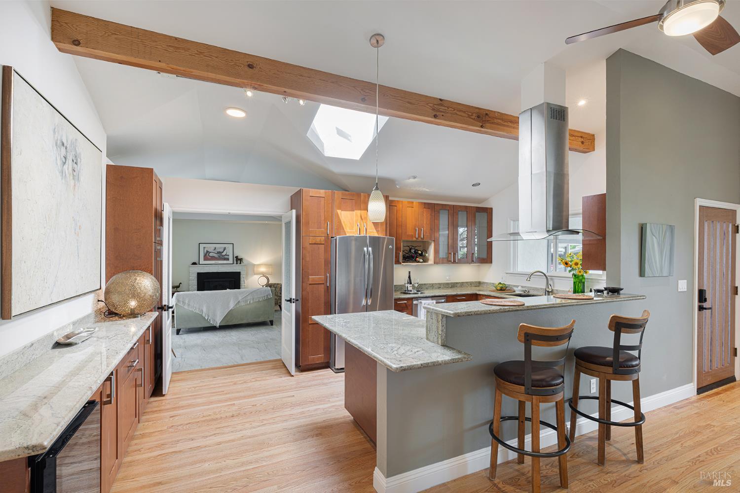 Detail Gallery Image 12 of 36 For 18751 Melvin Ave, Sonoma,  CA 95476 - 3 Beds | 2 Baths