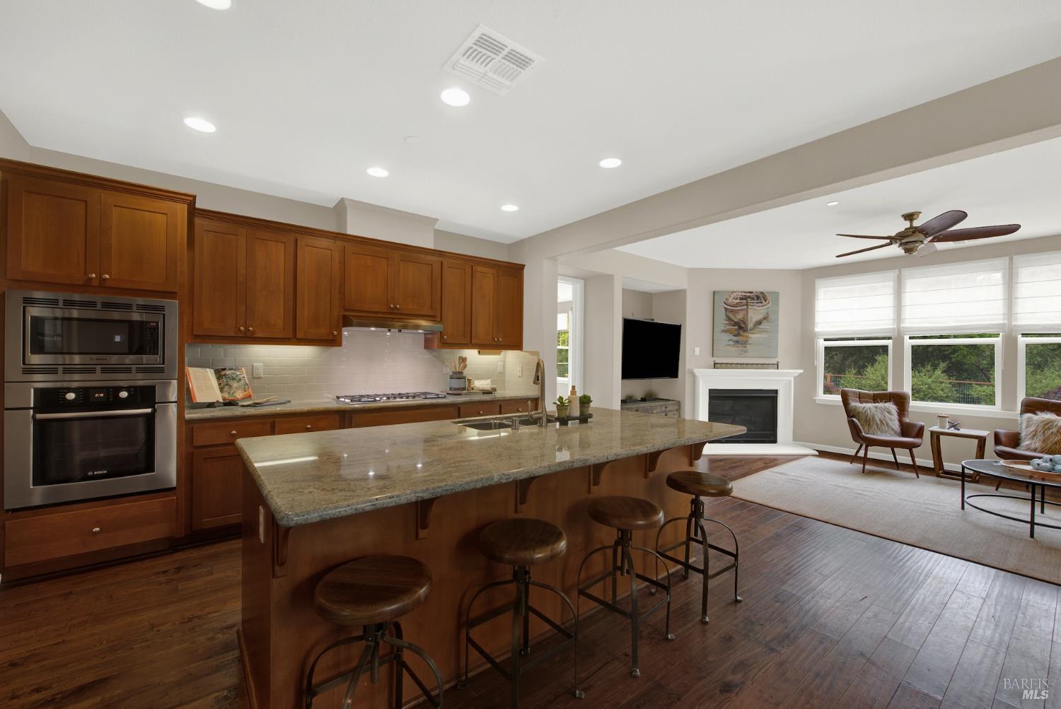 Detail Gallery Image 22 of 82 For 18 Riverton Ct, Napa,  CA 94558 - 4 Beds | 2/1 Baths