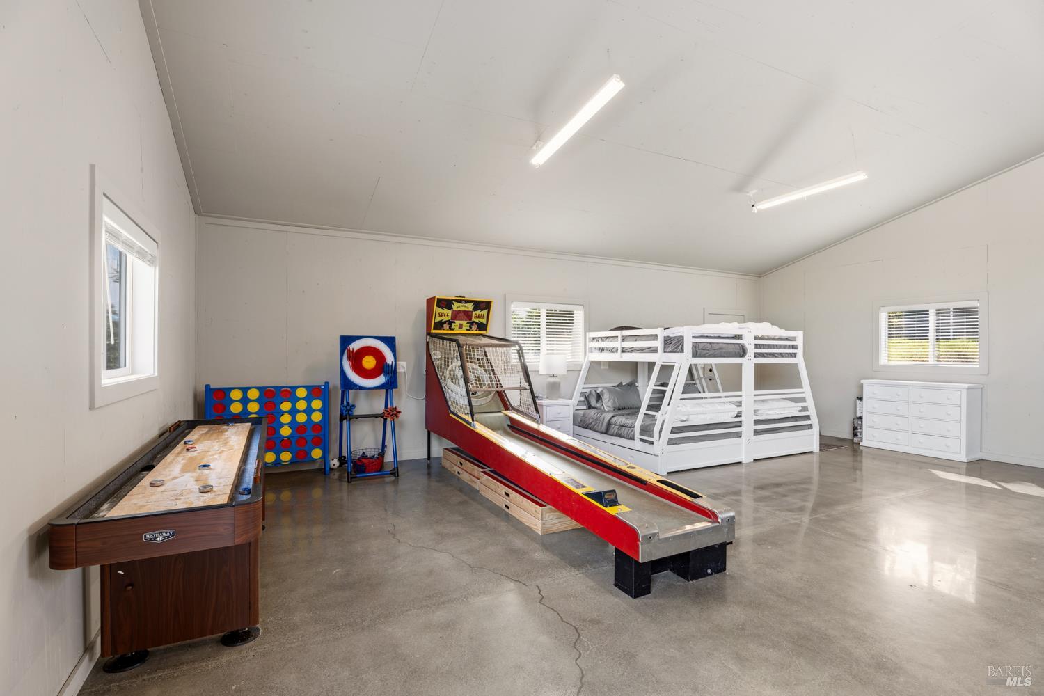 Detail Gallery Image 10 of 48 For 2800 Feliz Creek Rd, Hopland,  CA 95449 - – Beds | – Baths