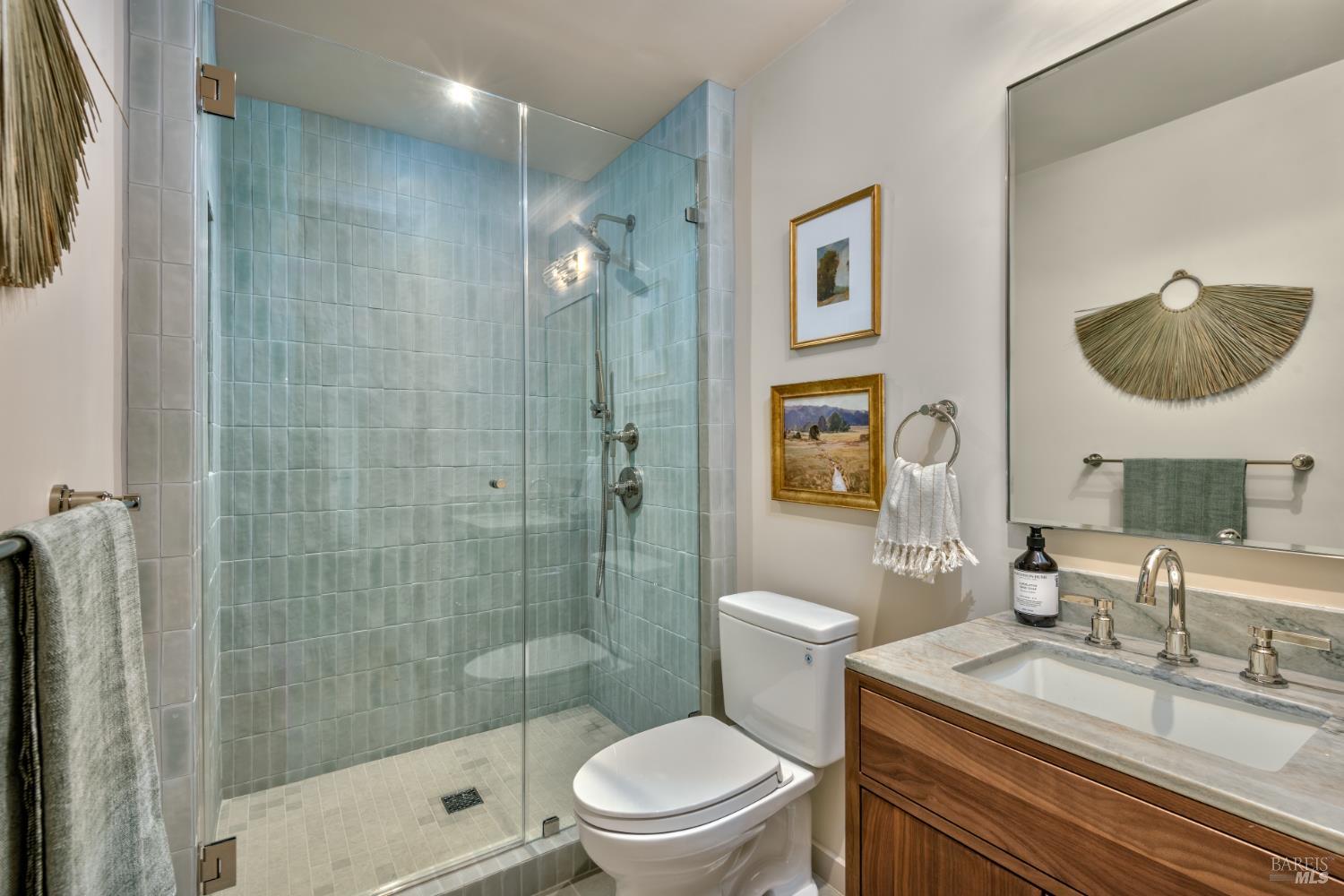 Detail Gallery Image 23 of 43 For 18492 White Oak Dr, Sonoma,  CA 95476 - 4 Beds | 4/1 Baths