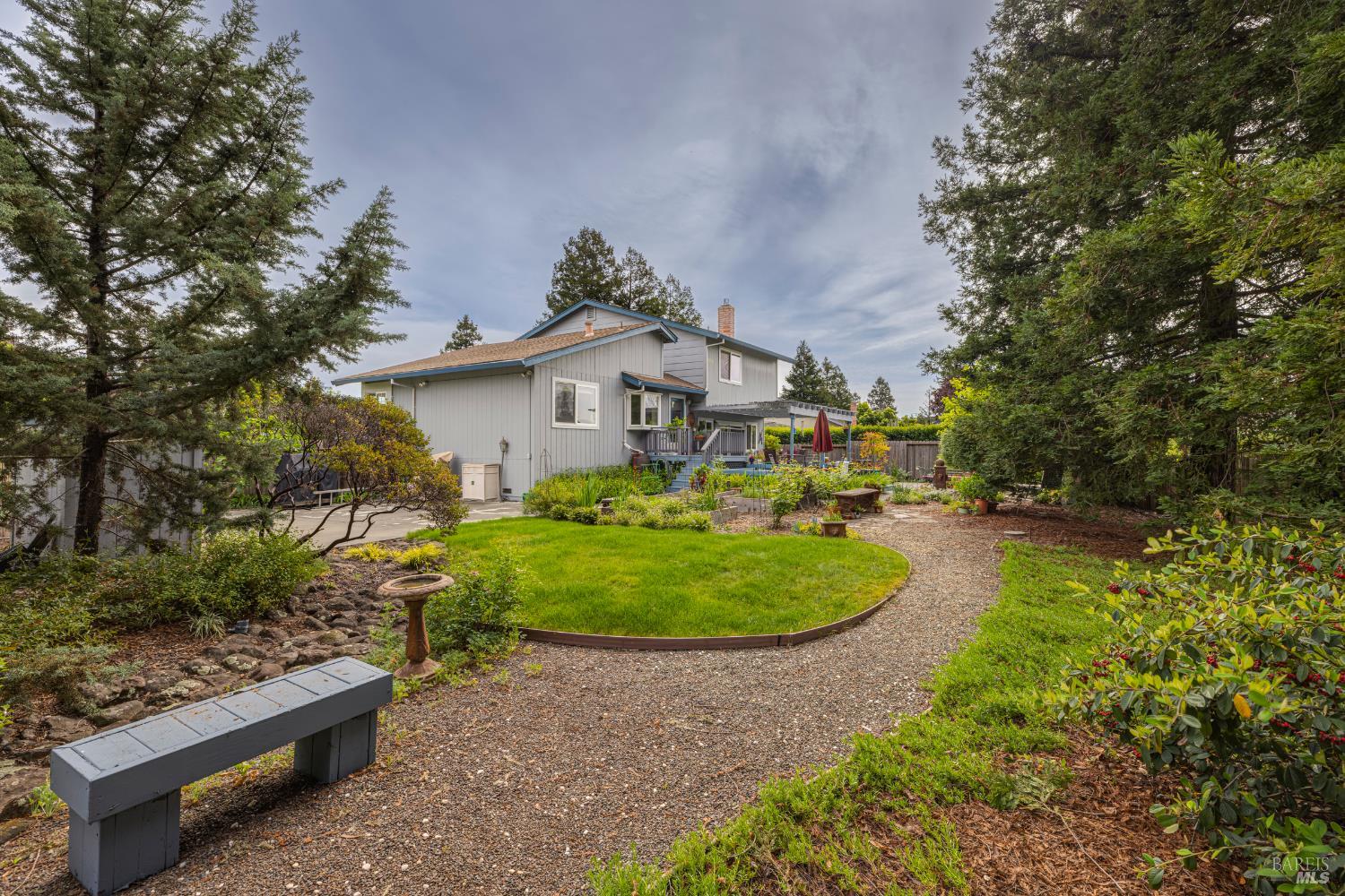 Detail Gallery Image 30 of 39 For 29 Caulfield Ct, Petaluma,  CA 94954 - 4 Beds | 3 Baths