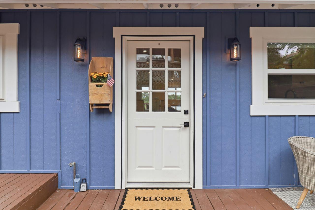 Detail Gallery Image 4 of 46 For 54 Manzanita Ave, Novato,  CA 94945 - 3 Beds | 2 Baths