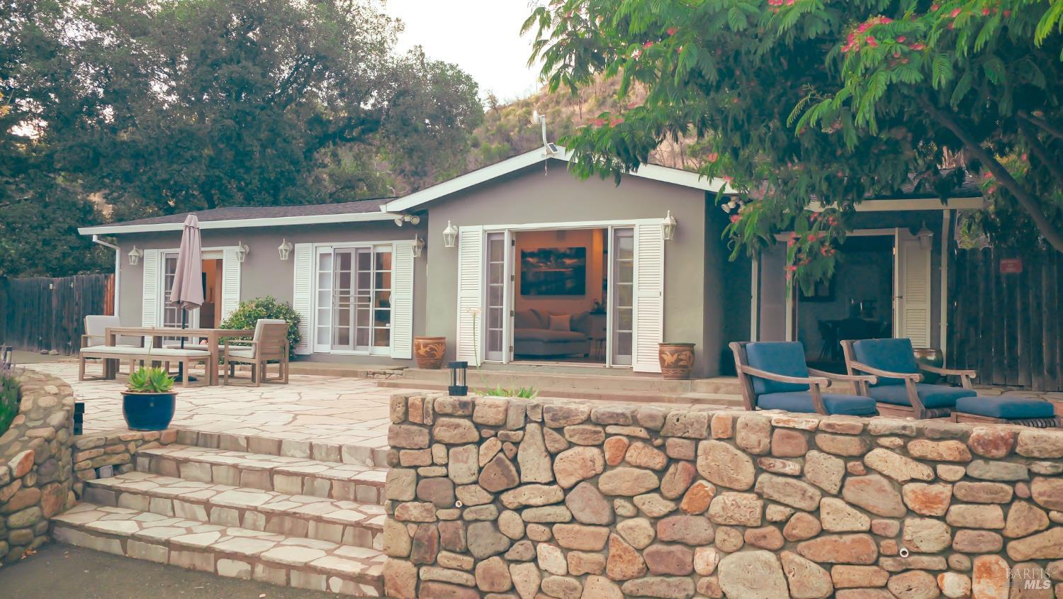 Detail Gallery Image 4 of 34 For 4405 Silverado Trl, Calistoga,  CA 94515 - 3 Beds | 1/1 Baths