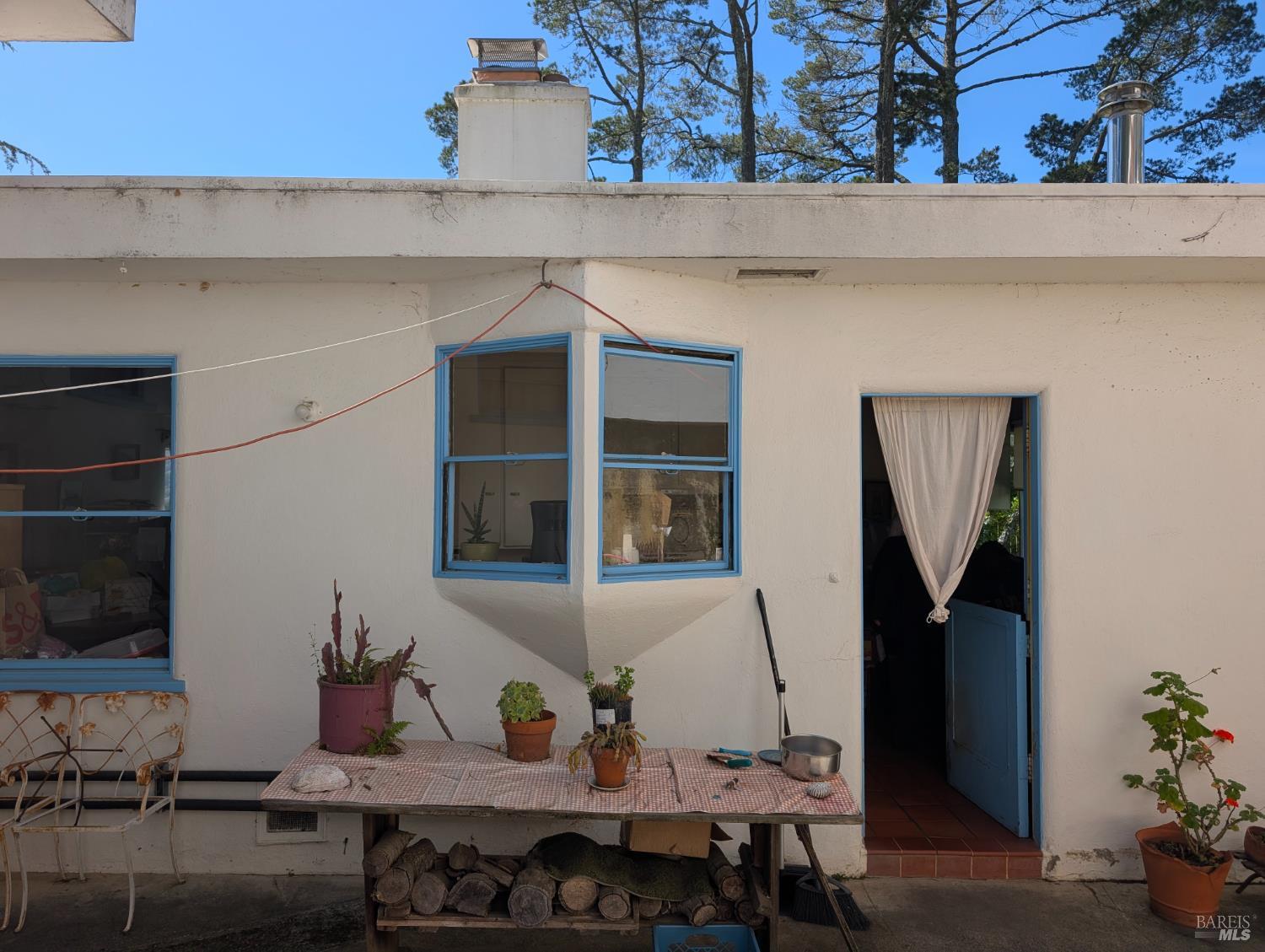 Detail Gallery Image 4 of 19 For Address Is Not Disclosed, Mill Valley,  CA 94901 - 3 Beds | 1 Baths