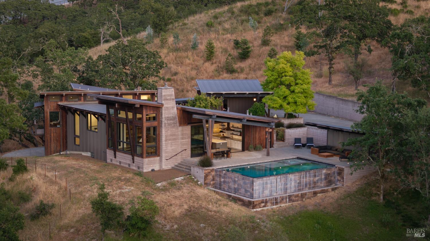 Detail Gallery Image 2 of 74 For 4125 Wallace Rd, Santa Rosa,  CA 95404 - 3 Beds | 4/1 Baths