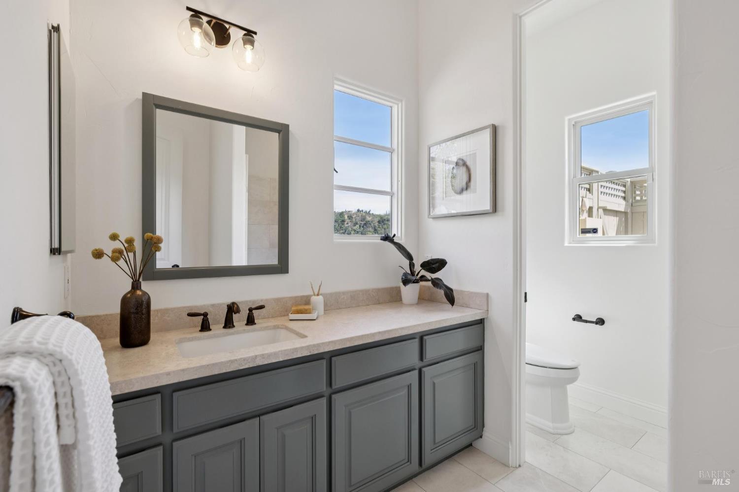 Detail Gallery Image 46 of 67 For 5792 Futura Way, Santa Rosa,  CA 95409 - 2 Beds | 3 Baths