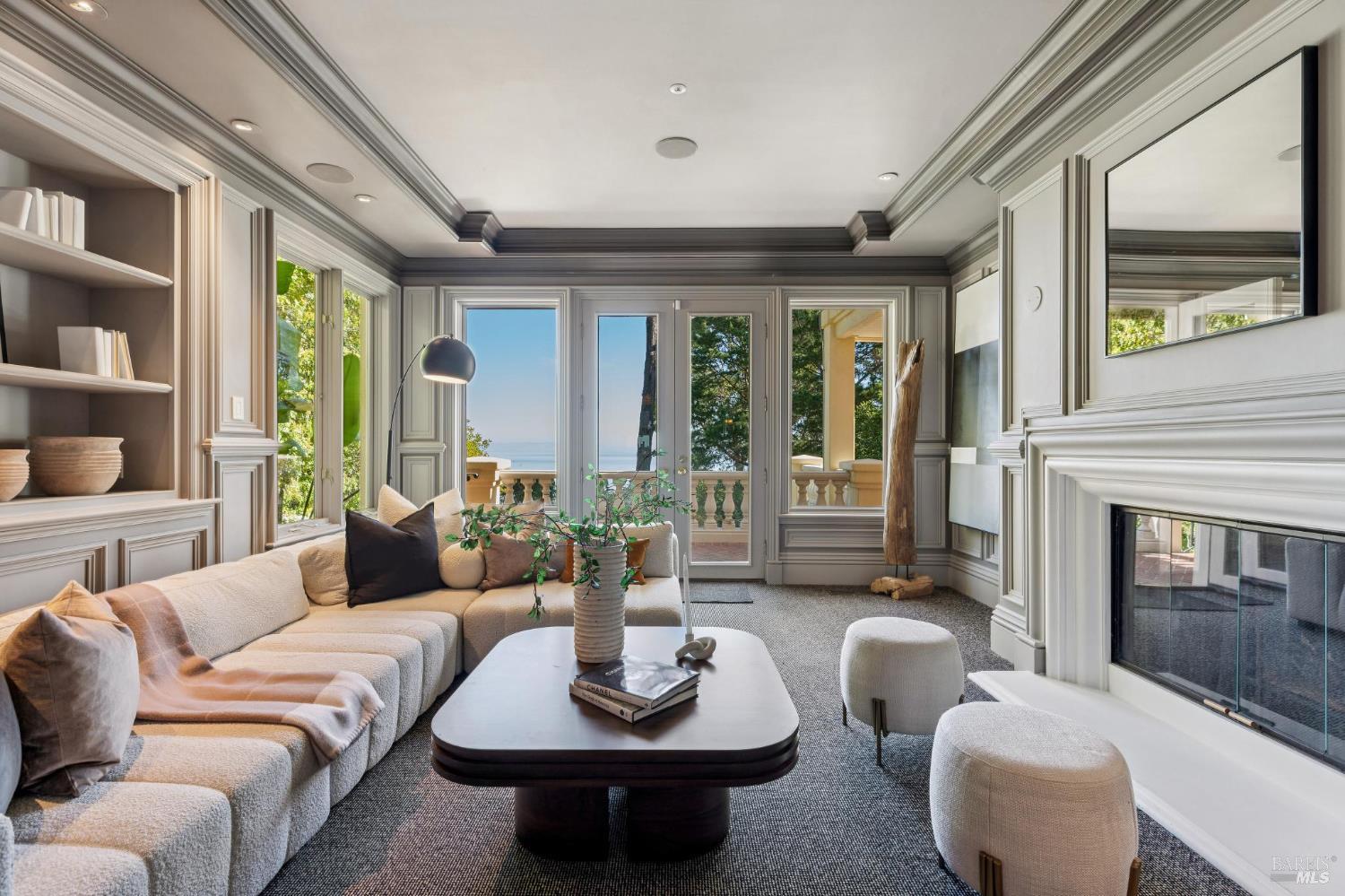 Detail Gallery Image 76 of 96 For 44 Marin Bay Park Ct, San Rafael,  CA 94901 - 5 Beds | 5/1 Baths