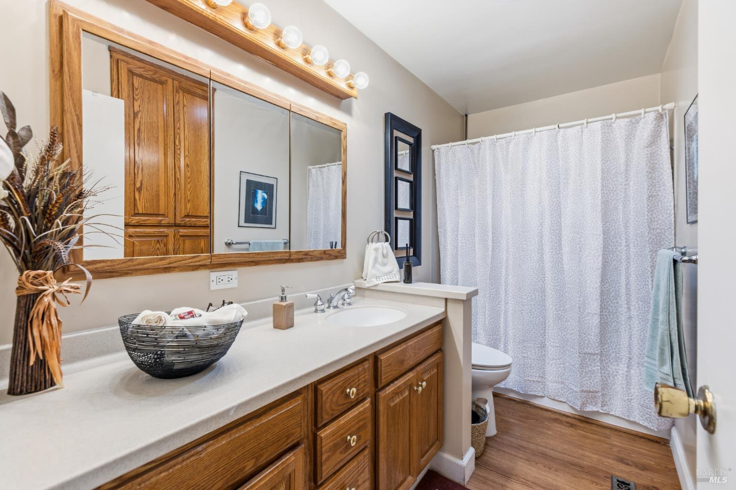 Detail Gallery Image 17 of 29 For 1260 Sierra Ave, Napa,  CA 94558 - 3 Beds | 2 Baths