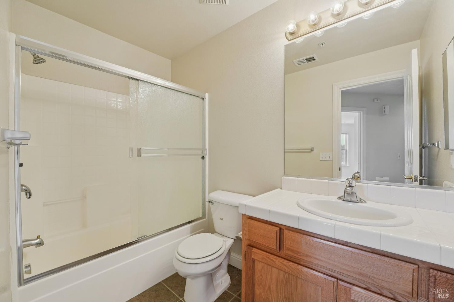 Detail Gallery Image 27 of 45 For 43 Johnson St, Windsor,  CA 95492 - 3 Beds | 2/1 Baths