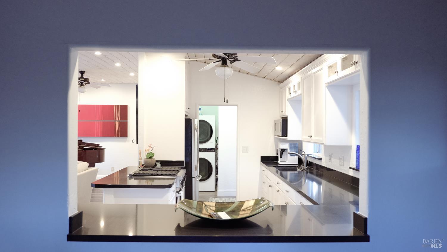 Detail Gallery Image 10 of 34 For 4405 Silverado Trl, Calistoga,  CA 94515 - 3 Beds | 1/1 Baths