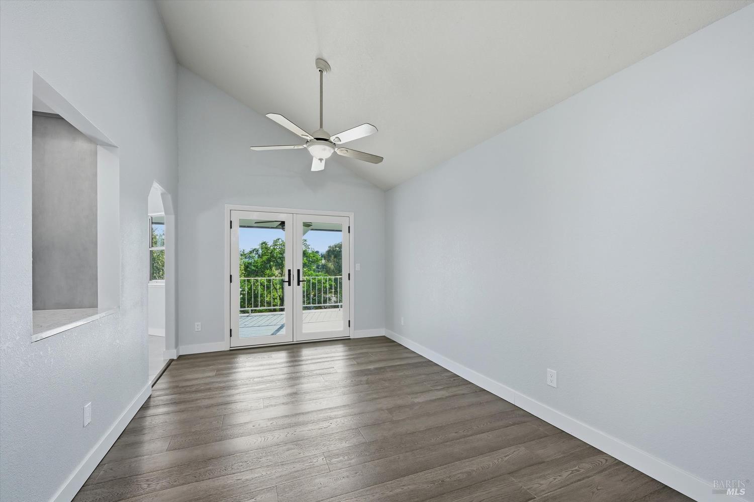 Detail Gallery Image 15 of 40 For 18669 Deer Hill Rd, Hidden Valley Lake,  CA 95467 - 3 Beds | 2 Baths