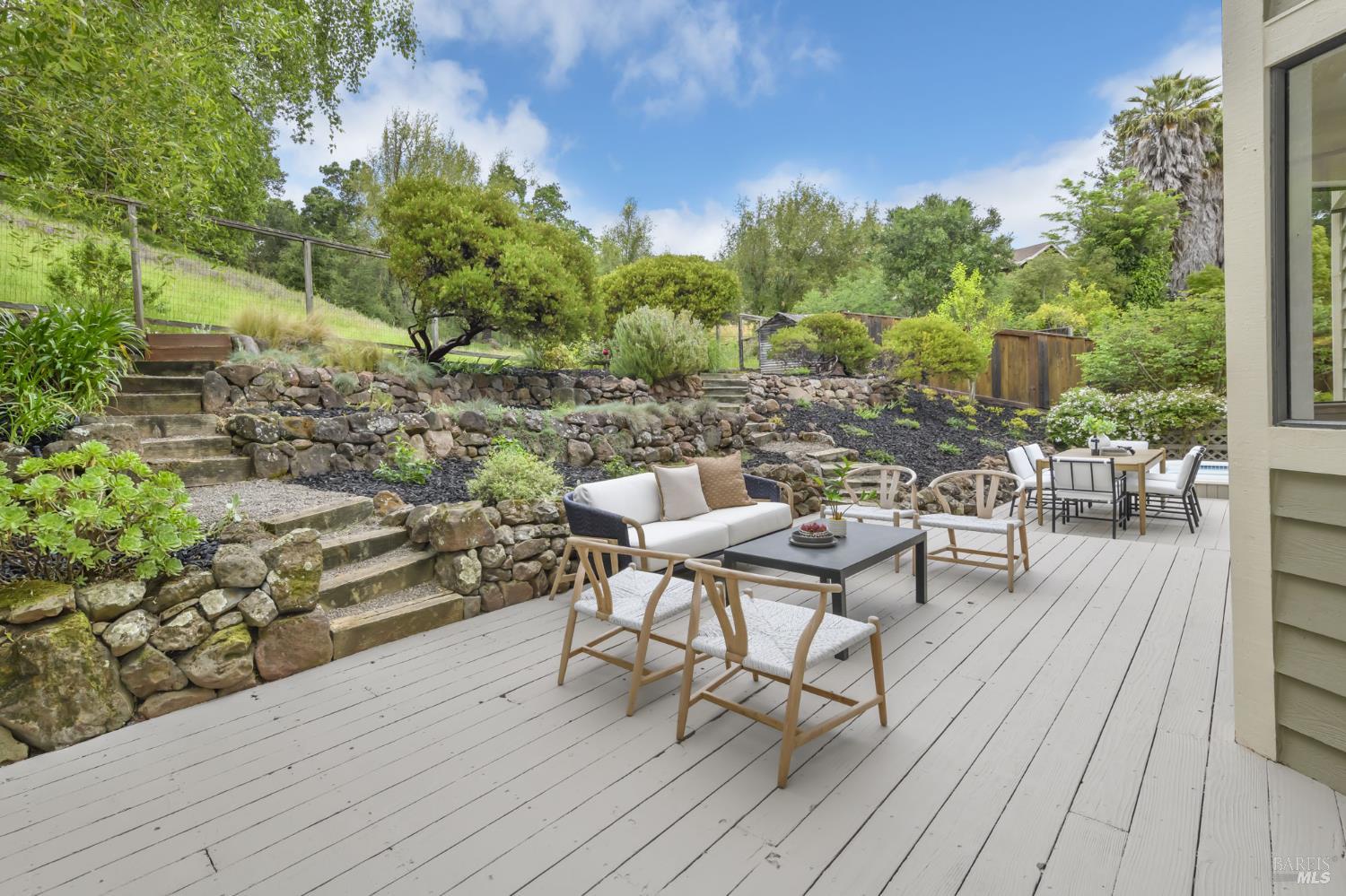 Detail Gallery Image 19 of 45 For 493 Fieldstone Dr, Novato,  CA 94945 - 4 Beds | 3 Baths