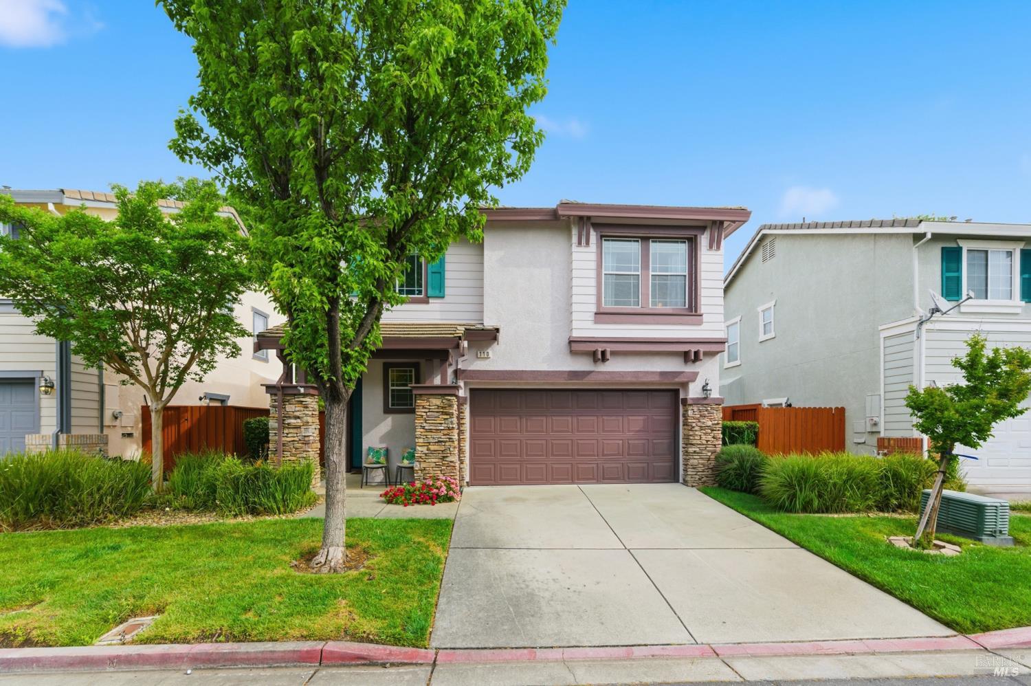 Detail Gallery Image 4 of 52 For 110 Chimney Rock Dr, Vacaville,  CA 95687 - 3 Beds | 2/1 Baths