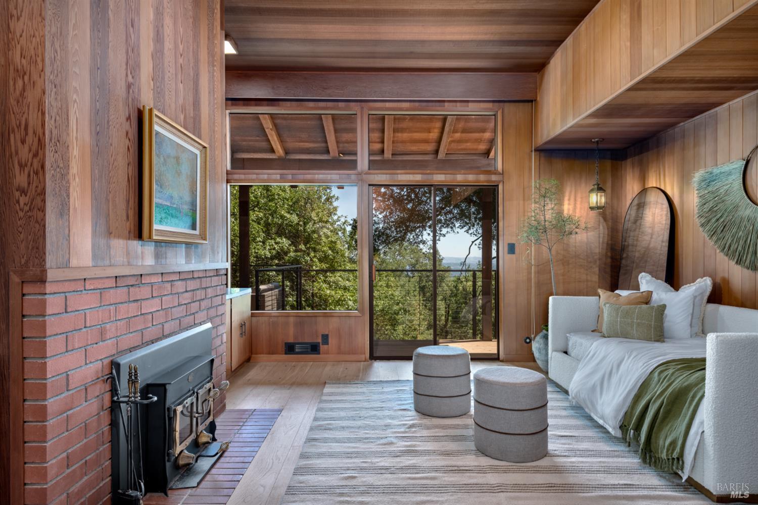 Detail Gallery Image 20 of 43 For 18492 White Oak Dr, Sonoma,  CA 95476 - 4 Beds | 4/1 Baths