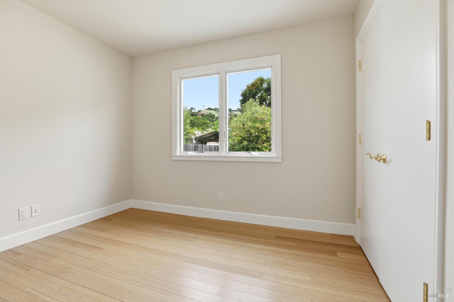 Detail Gallery Image 15 of 29 For 2166 5th Ave, San Rafael,  CA 94901 - 3 Beds | 1 Baths