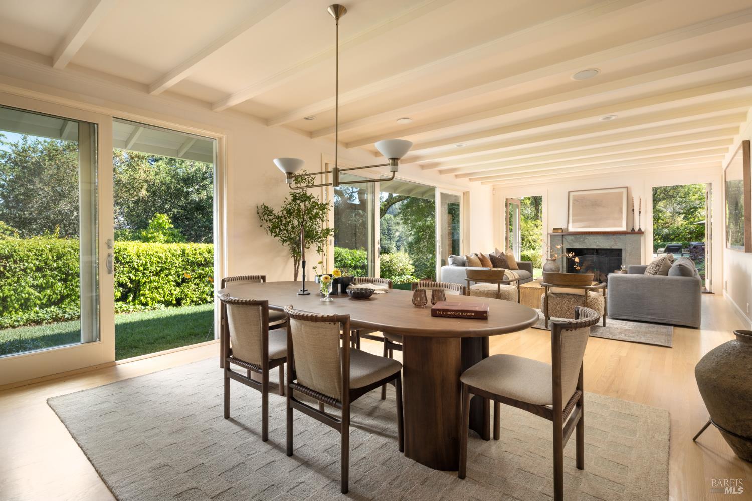 Detail Gallery Image 5 of 27 For 450 Woodland Rd, Kentfield,  CA 94904 - 4 Beds | 4 Baths