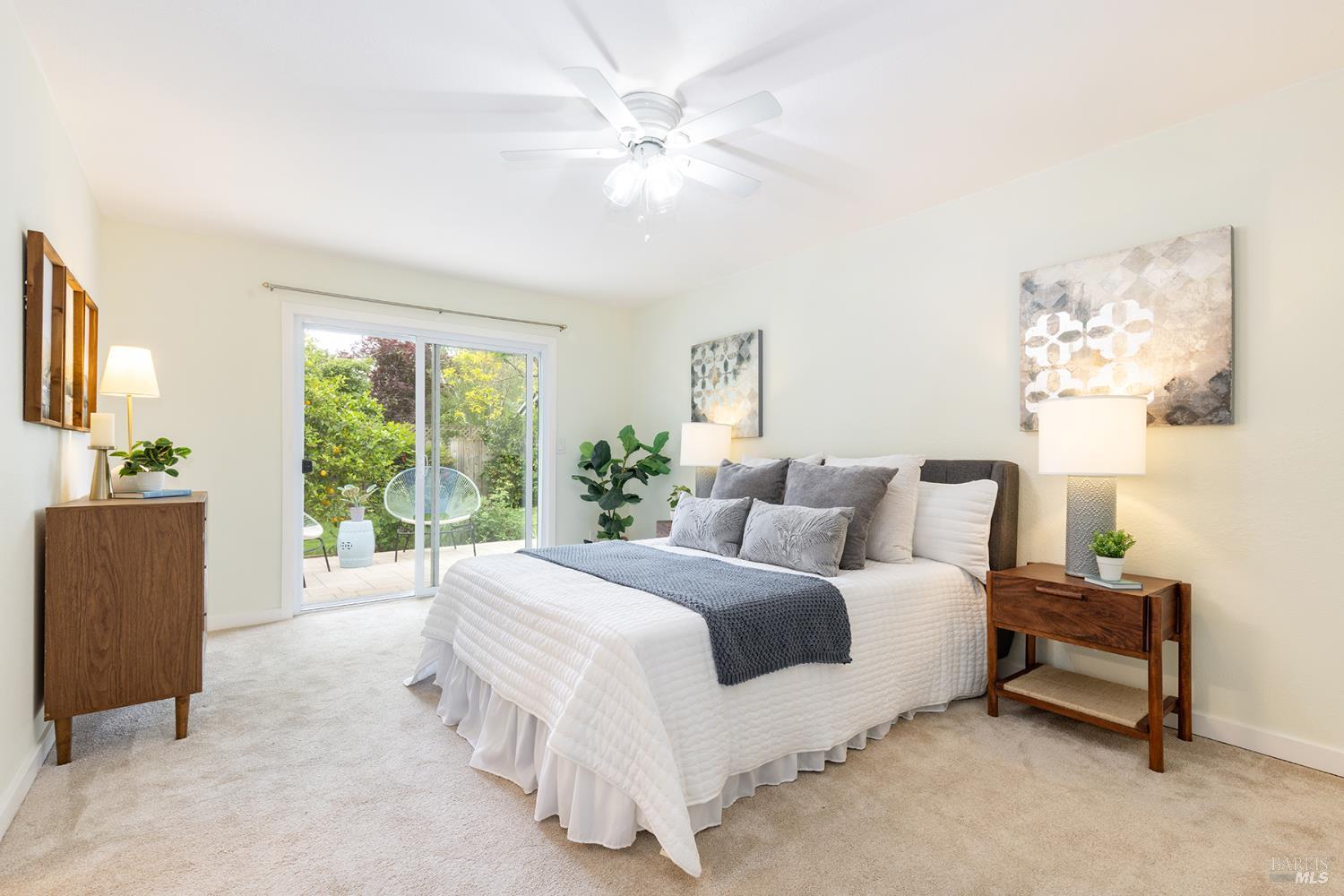 Detail Gallery Image 4 of 54 For 2431 Shoreline Dr, Napa,  CA 94558 - 3 Beds | 2 Baths