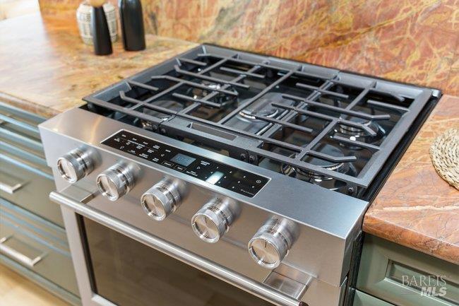 Detail Gallery Image 18 of 50 For 10 Catalpa Ave #7,  Mill Valley,  CA 94941 - 2 Beds | 1 Baths