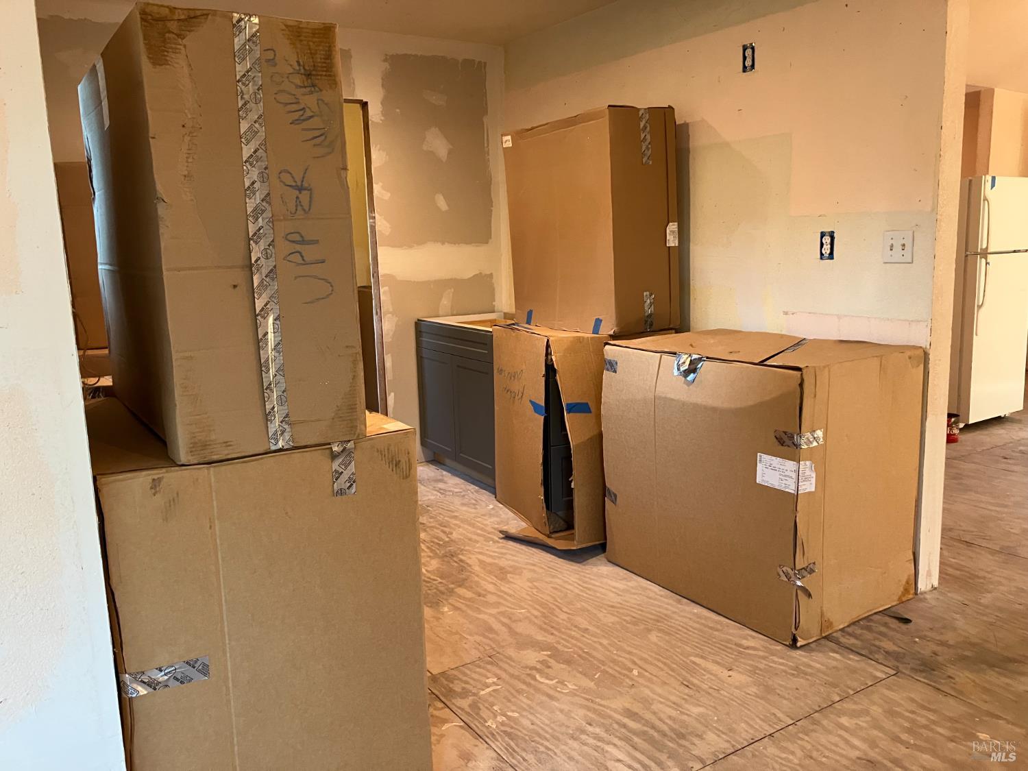 Detail Gallery Image 18 of 30 For 17440 Cache Creek Rd, Clearlake Oaks,  CA 95423 - 3 Beds | 2 Baths