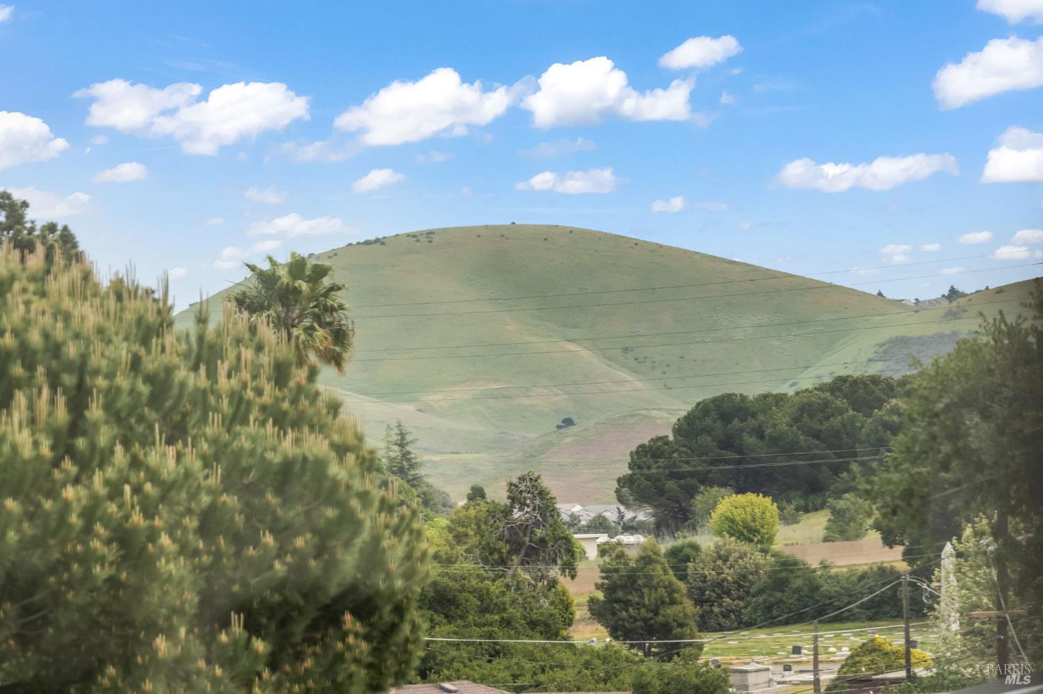 Detail Gallery Image 24 of 36 For 136 Renida St, Vallejo,  CA 94591 - 4 Beds | 3 Baths