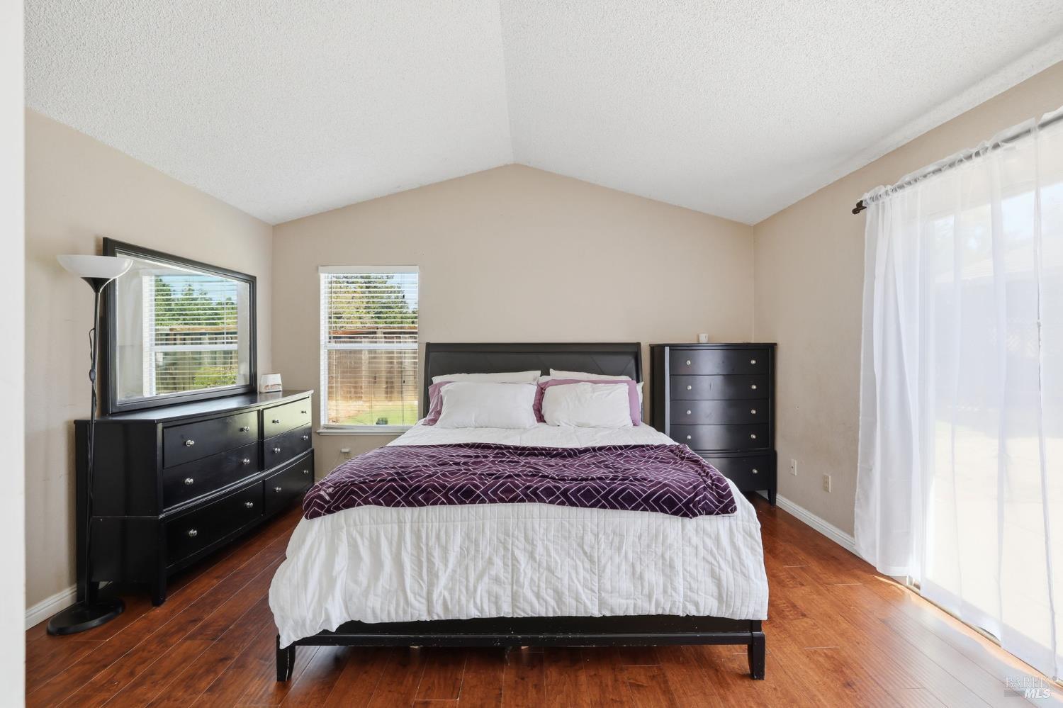 Detail Gallery Image 13 of 18 For 29 Canterbury Cir, Vallejo,  CA 94591 - 3 Beds | 2 Baths