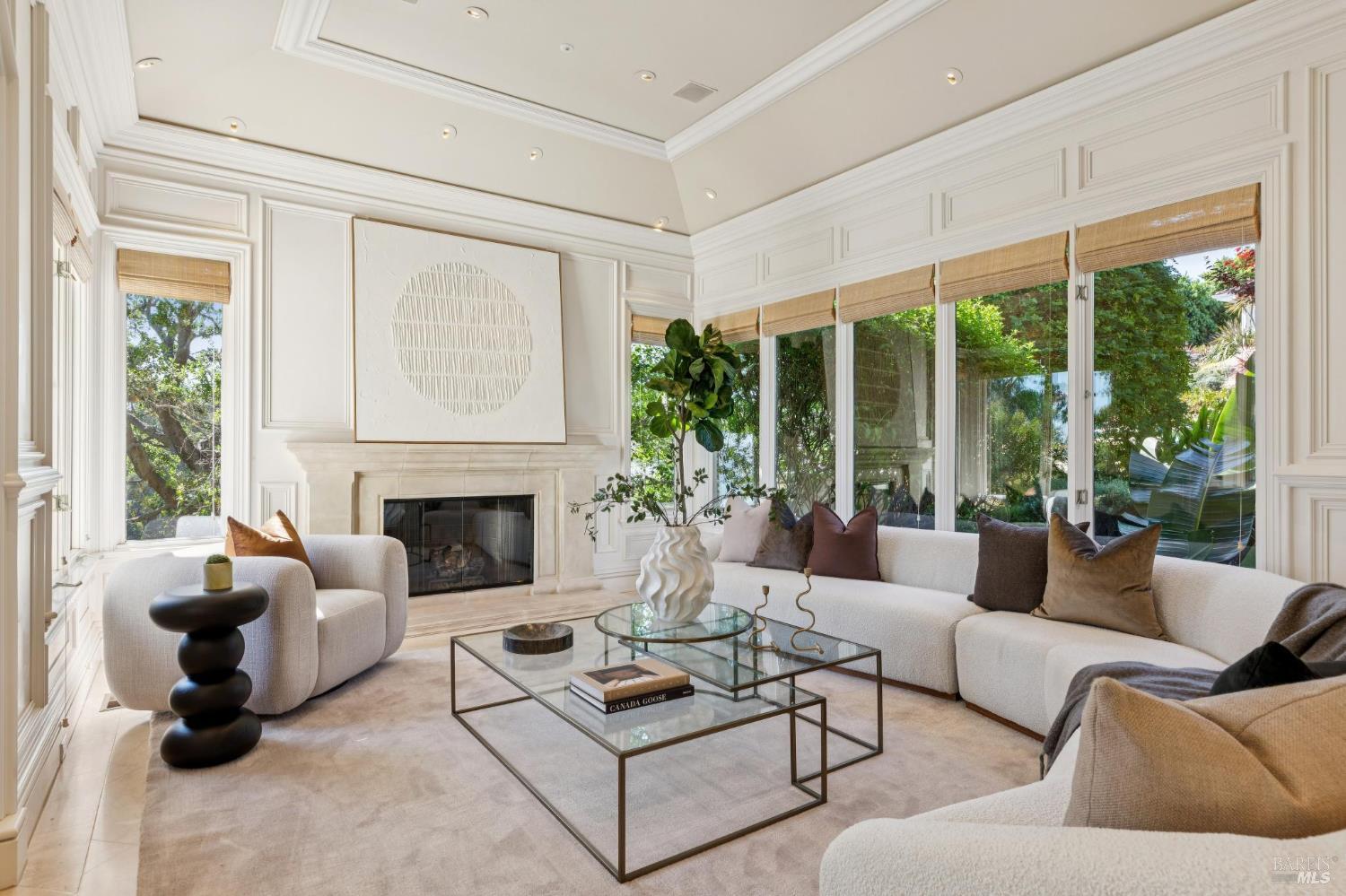 Detail Gallery Image 42 of 96 For 44 Marin Bay Park Ct, San Rafael,  CA 94901 - 5 Beds | 5/1 Baths