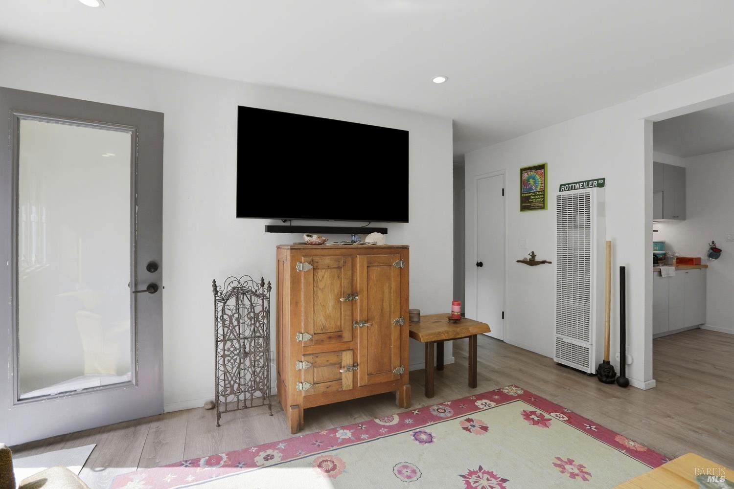 Detail Gallery Image 4 of 31 For 10 Pedrini Way, Lagunitas,  CA 94938 - 4 Beds | 2 Baths