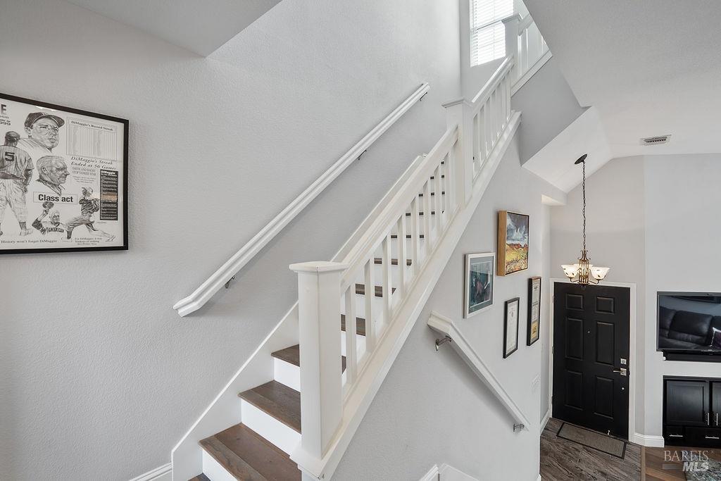 Detail Gallery Image 18 of 43 For 440 E E St, Benicia,  CA 94510 - 2 Beds | 2/1 Baths