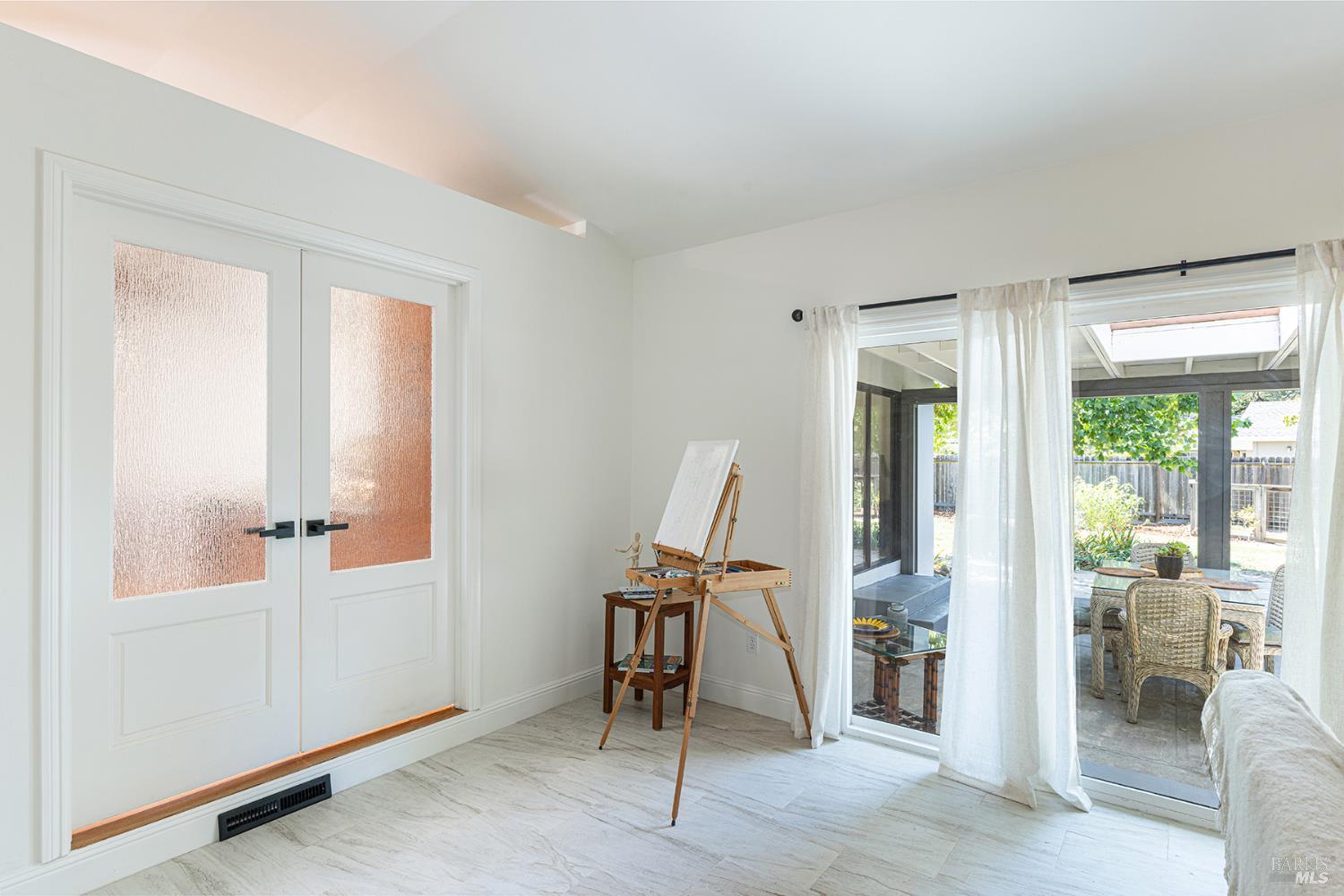 Detail Gallery Image 14 of 36 For 18751 Melvin Ave, Sonoma,  CA 95476 - 3 Beds | 2 Baths