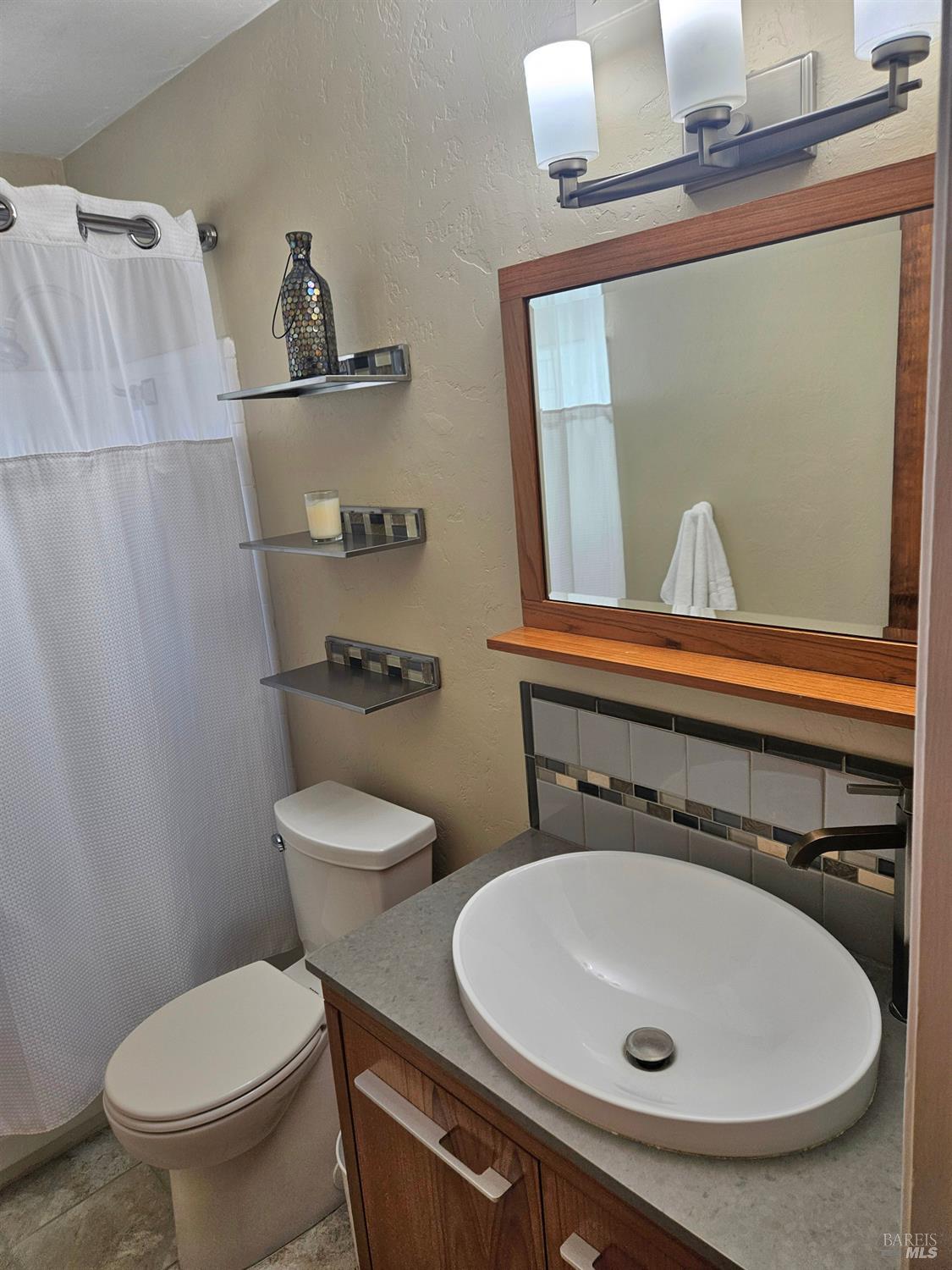 Detail Gallery Image 41 of 46 For 354 Wikiup Dr, Santa Rosa,  CA 95403 - 3 Beds | 2 Baths