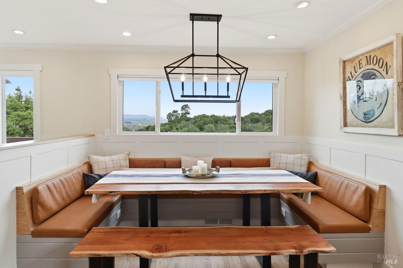 Detail Gallery Image 3 of 46 For 54 Manzanita Ave, Novato,  CA 94945 - 3 Beds | 2 Baths