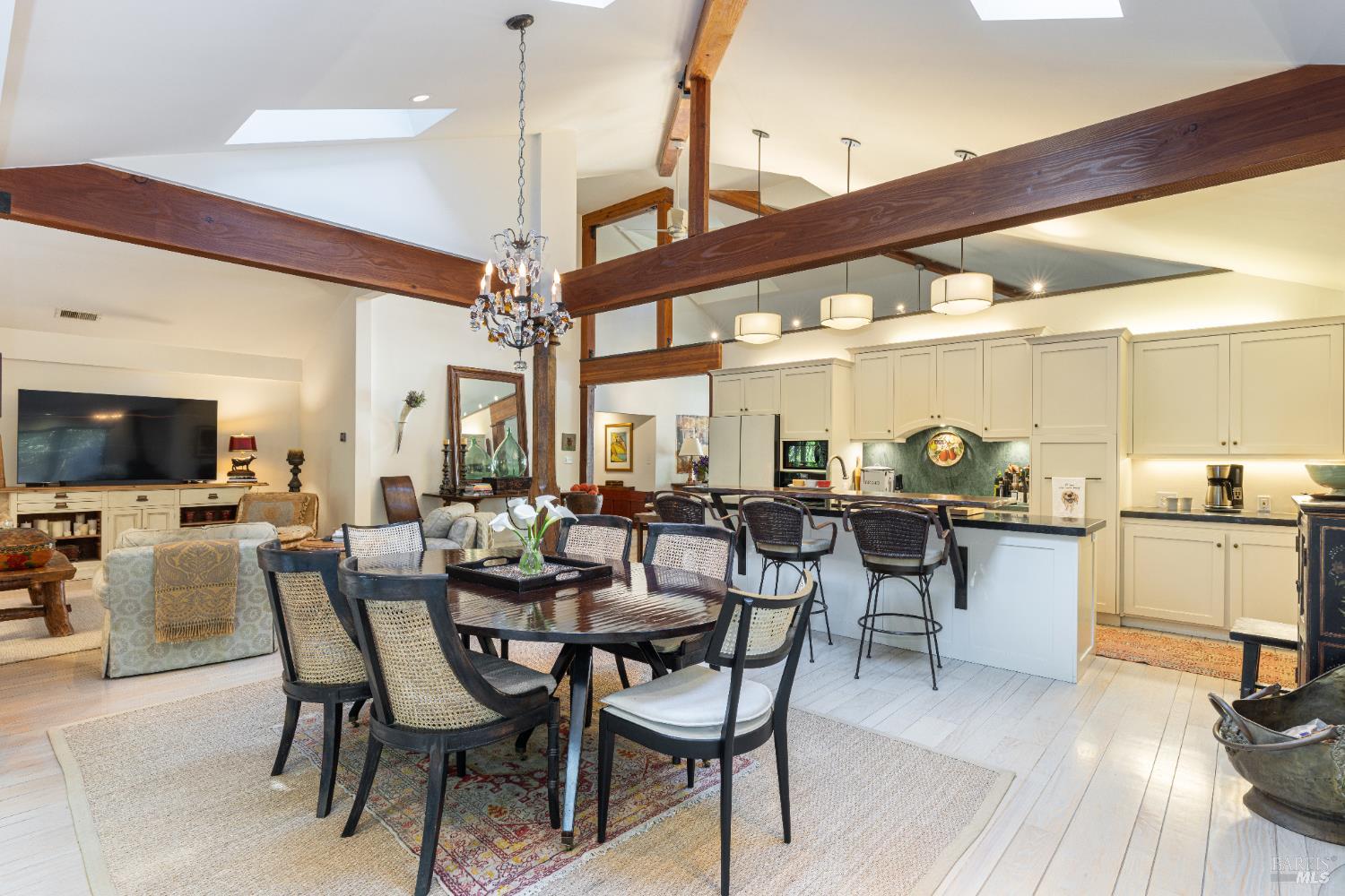 Detail Gallery Image 13 of 41 For 3000 Warm Springs Rd, Glen Ellen,  CA 95442 - 3 Beds | 3 Baths