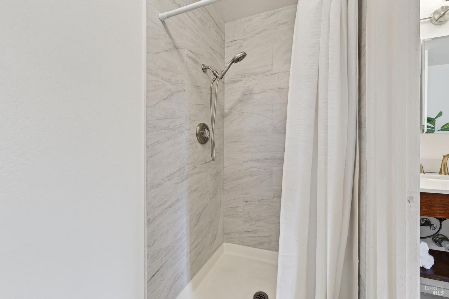 Detail Gallery Image 16 of 21 For 6174 San Benito Ct, Rohnert Park,  CA 94928 - 4 Beds | 2 Baths