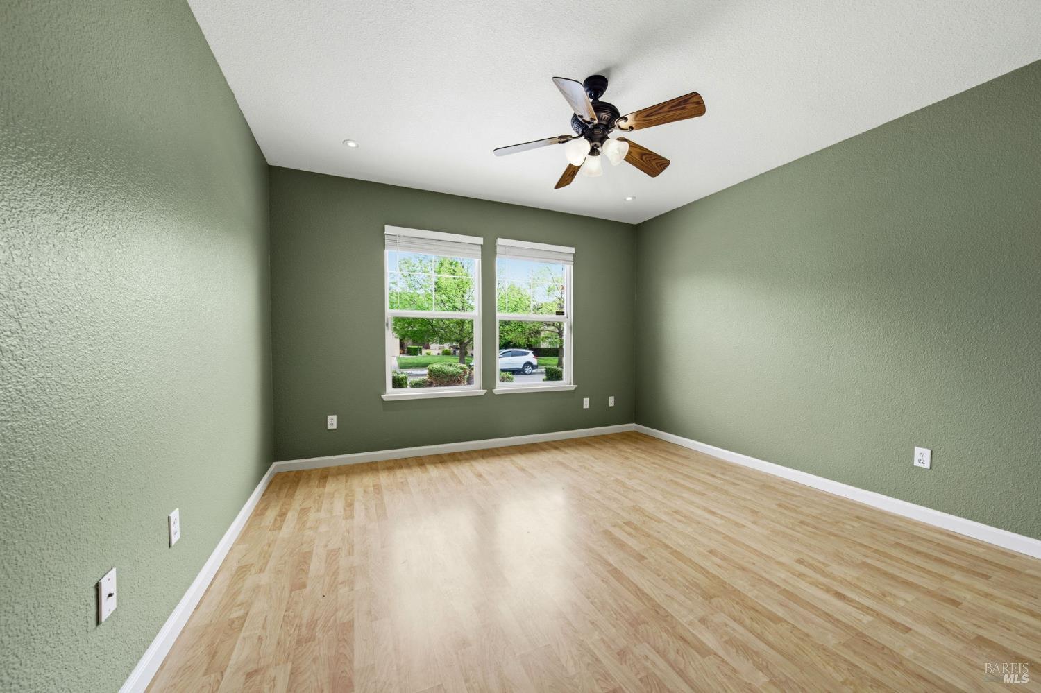 Detail Gallery Image 48 of 78 For 715 Antiquity Dr, Fairfield,  CA 94534 - 5 Beds | 2 Baths