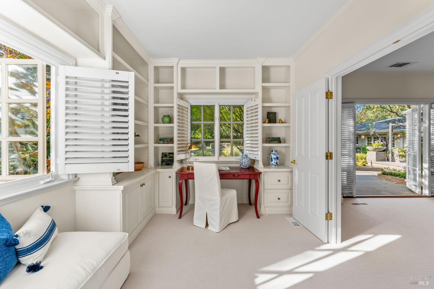 Detail Gallery Image 25 of 67 For 1670 Cabernet Ln, Saint Helena,  CA 94574 - 5 Beds | 5/1 Baths