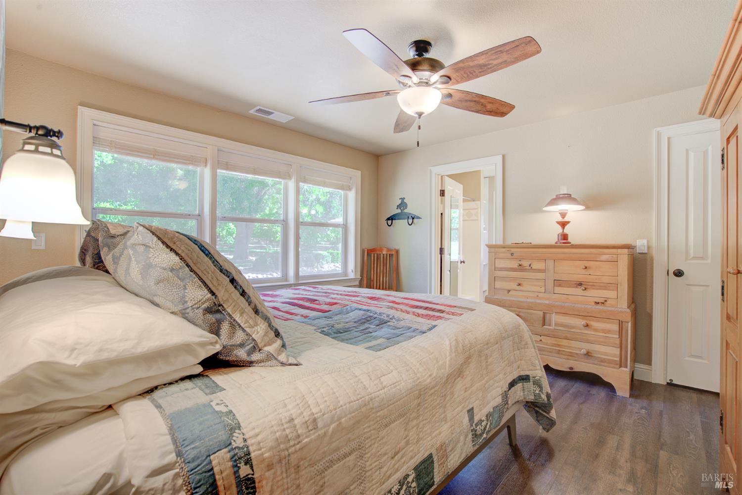 Detail Gallery Image 13 of 32 For 18525 Farquhar Rd, Cottonwood,  CA 96022 - 3 Beds | 2/1 Baths