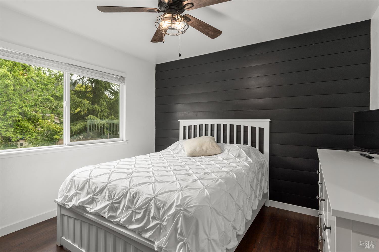 Detail Gallery Image 20 of 34 For 5642 Yerba Buena Rd, Santa Rosa,  CA 95409 - 4 Beds | 2 Baths