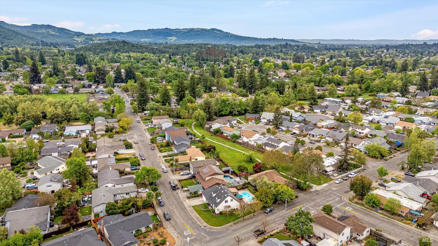 Detail Gallery Image 79 of 79 For 525 Oak Lake Ave, Santa Rosa,  CA 95409 - 5 Beds | 3 Baths