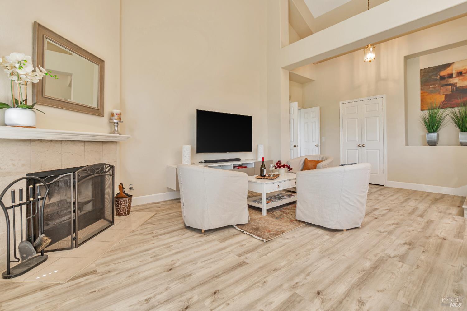 Detail Gallery Image 9 of 40 For 359 Orchid Dr, San Rafael,  CA 94903 - 4 Beds | 2/1 Baths