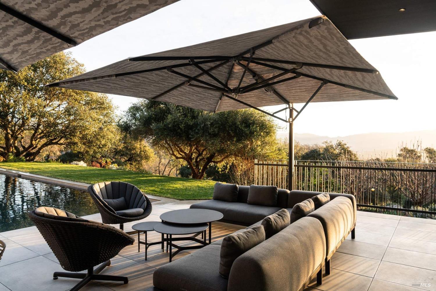 Detail Gallery Image 39 of 50 For 2900 Wild Turkey Run, Santa Rosa,  CA 95404 - 5 Beds | 7/1 Baths