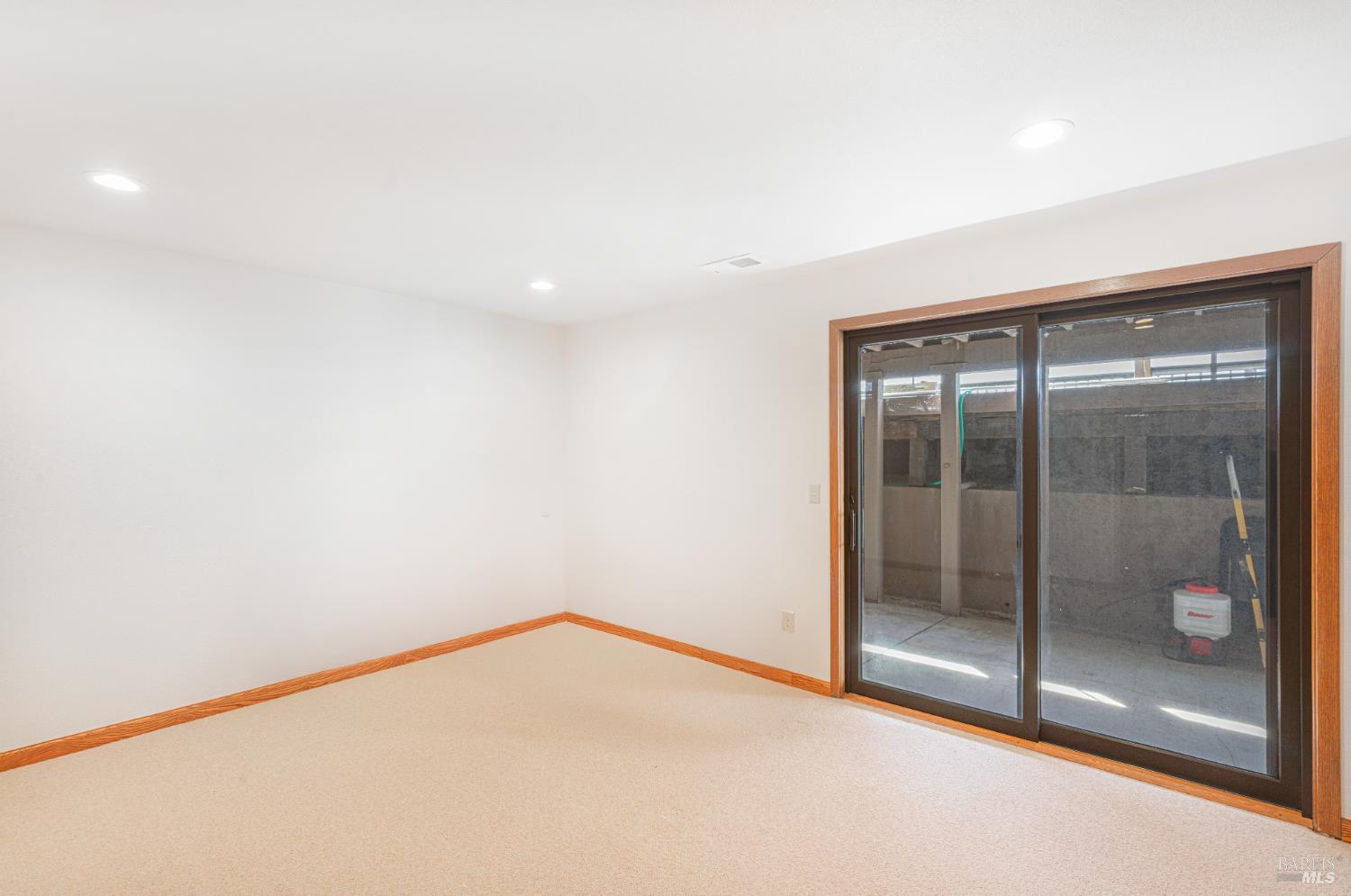 Detail Gallery Image 41 of 84 For 590 Pleasant Ave, Santa Rosa,  CA 95403 - 4 Beds | 3 Baths