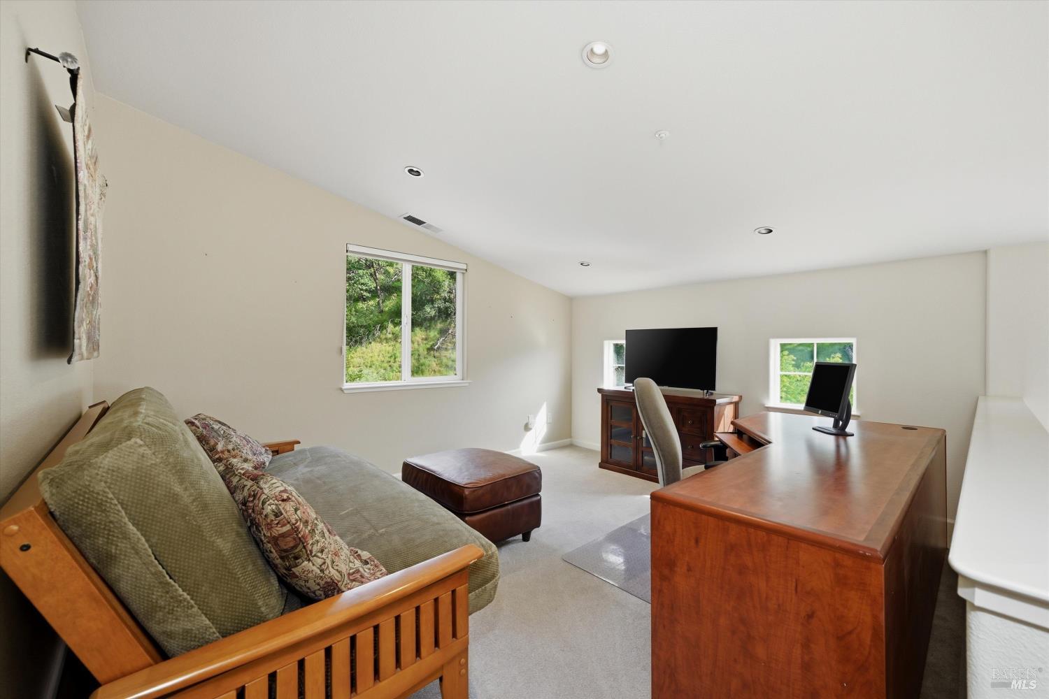 Detail Gallery Image 23 of 58 For 321 Portofino Way, Cloverdale,  CA 95425 - 4 Beds | 3 Baths