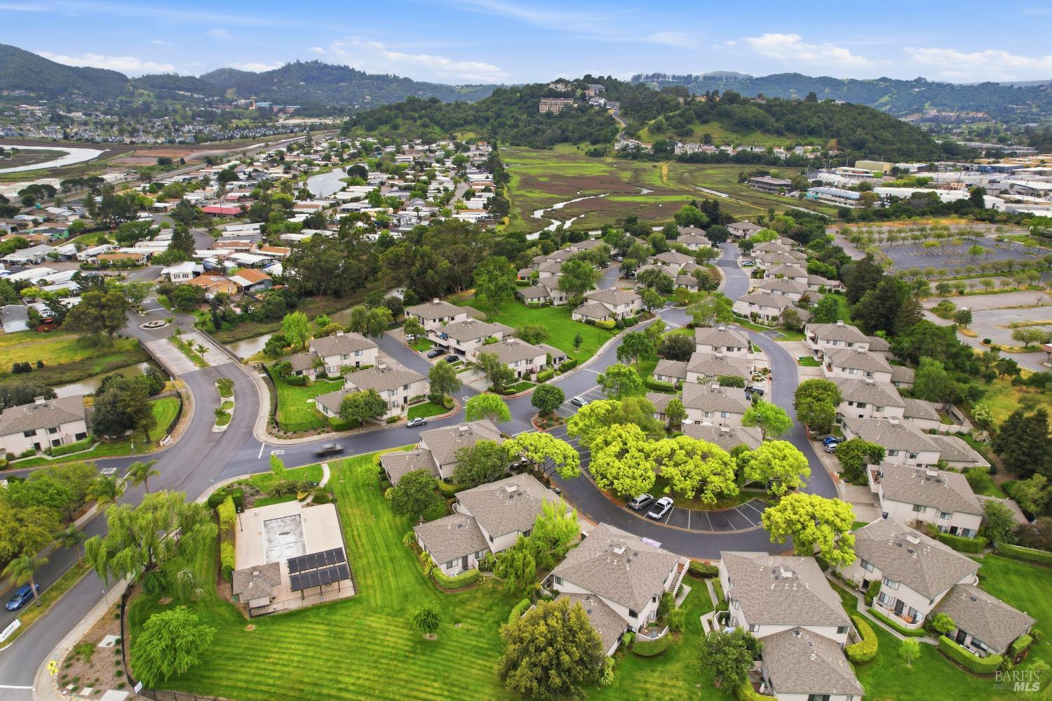 Detail Gallery Image 28 of 28 For 32 Dockside Cir, San Rafael,  CA 94903 - 2 Beds | 1 Baths